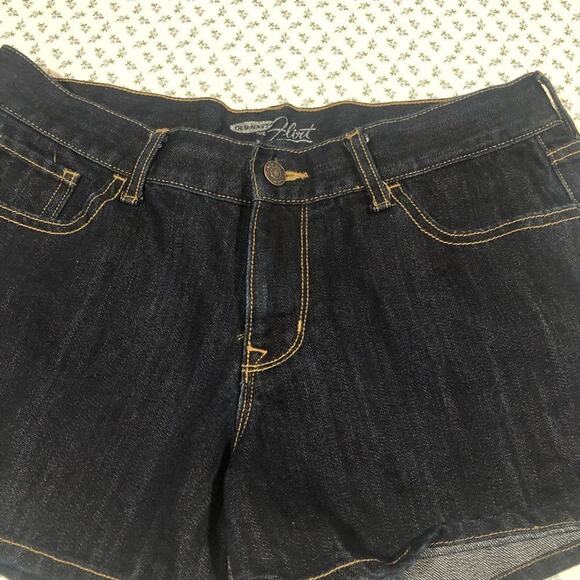 OLD NAVY THE FLIRT 3.5" SHORTS DARK WASH SZ 8 - Picture 3 of 5